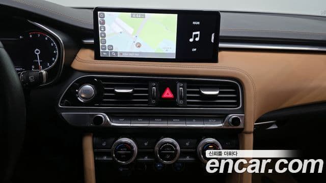 Genesis The / новый New G70 슈팅브레이크, 2023 14