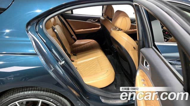 Genesis The / новый New G70 슈팅브레이크, 2023 12