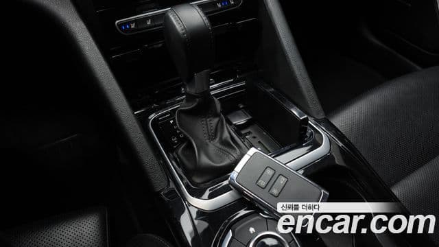 Renault Korea(Samsung) SM6 2.0 LPe RE (для людей с инвалидностью), 2017 9