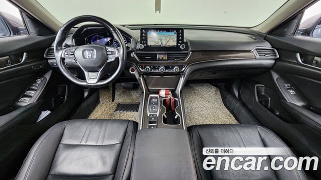 Honda Accord 10세대 2.0 гибрид Туринг (Touring), 2021 7