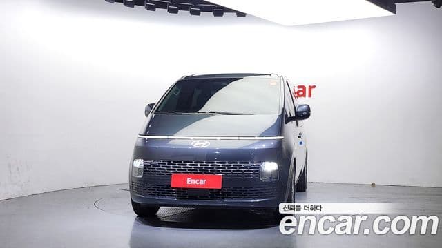 Hyundai Staria Modern, 2025 3