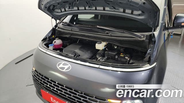 Hyundai Staria Modern, 2025 6