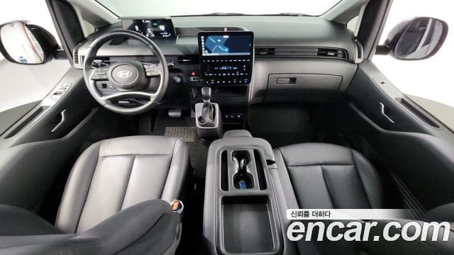 Hyundai Staria Modern, 2025 7