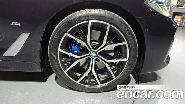 BMW 5시리즈 (G30) 530i M Sport, 2023 все фото