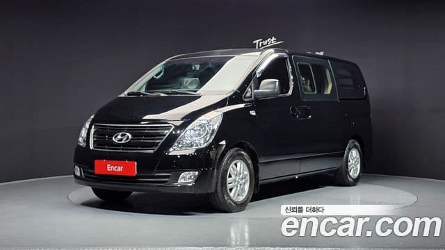 Hyundai Grand Starex Smart, 2017 1