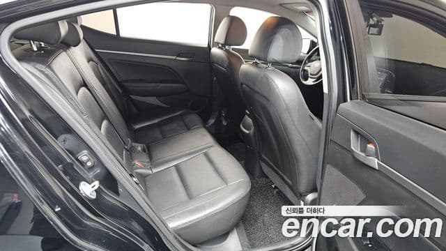 Hyundai Avante AD 1.6 e-VGT Smart, 2016 12