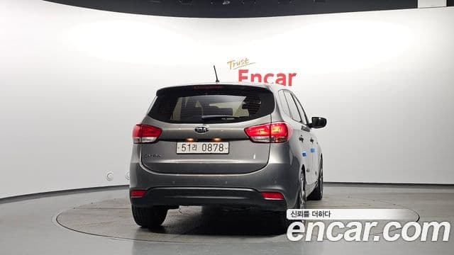 Kia All New Carens Luxury, 2016 4