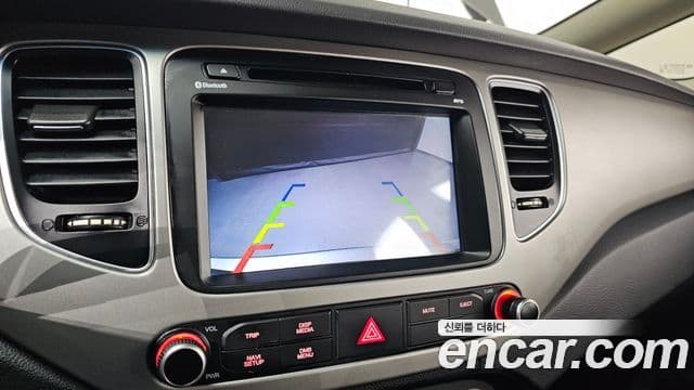 Kia All New Carens Luxury, 2016 18