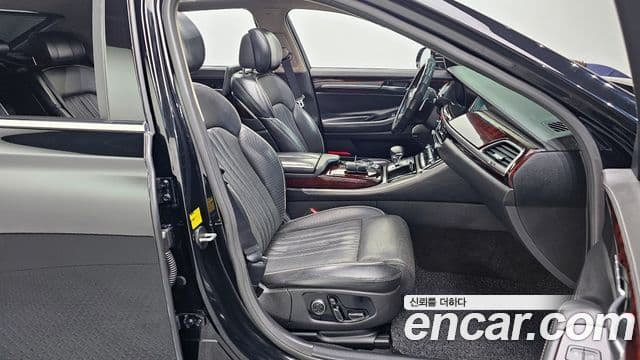 Genesis EQ900 Prestige, 2016 10