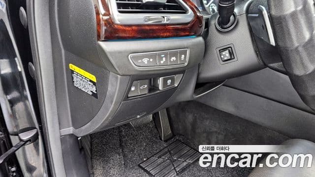 Genesis EQ900 Prestige, 2016 15