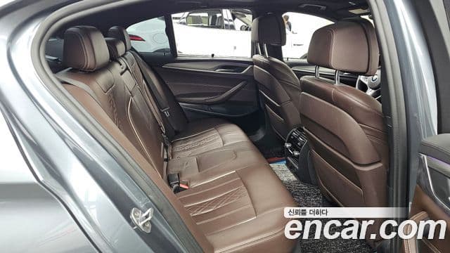 BMW 5시리즈 (G30) 520d xDrive M Sport Plus, 2019 12