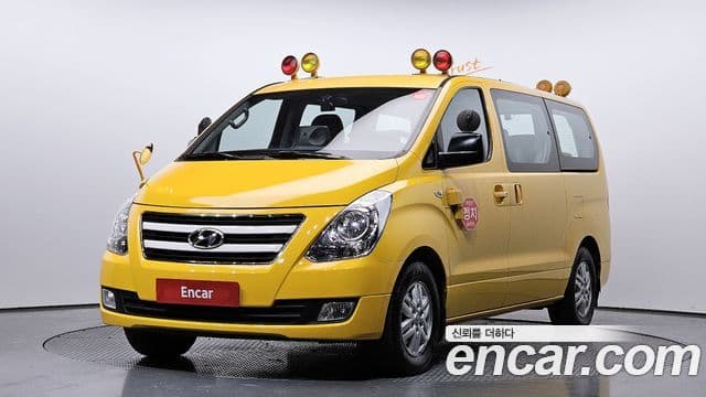 Hyundai Grand Starex детский перевозочный автомобиль, 2016 1