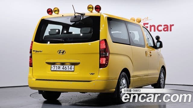 Hyundai Grand Starex детский перевозочный автомобиль, 2016 2
