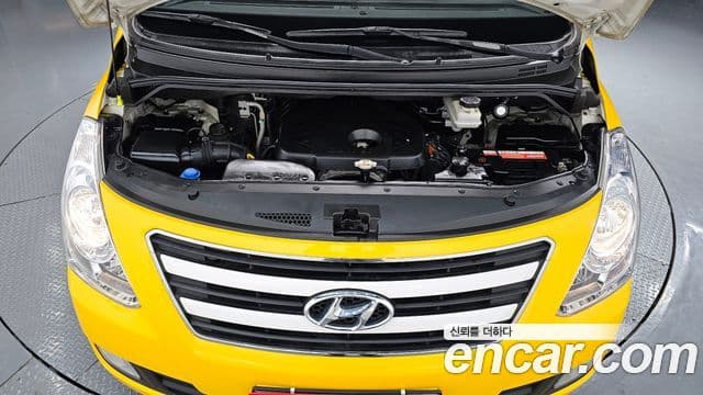 Hyundai Grand Starex детский перевозочный автомобиль, 2016 6