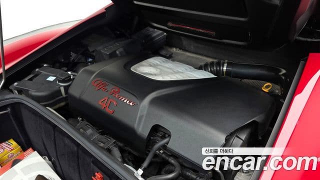 알파 로메오 4C 1.7 Spyder, 2018 6