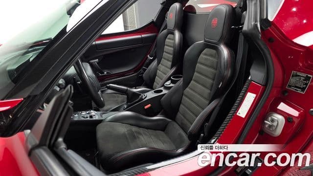 알파 로메오 4C 1.7 Spyder, 2018 10