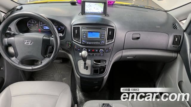 Hyundai Grand Starex детский перевозочный автомобиль, 2017 7