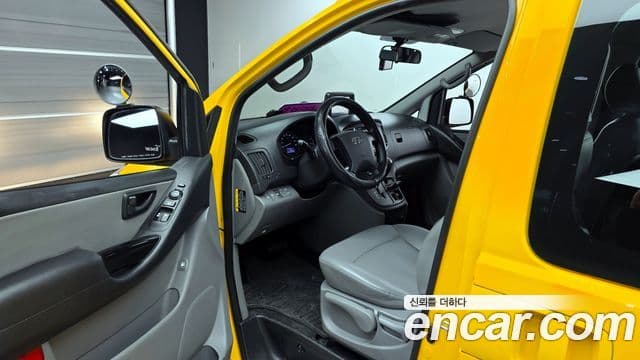 Hyundai Grand Starex детский перевозочный автомобиль, 2017 10