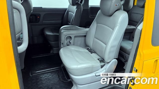 Hyundai Grand Starex детский перевозочный автомобиль, 2017 11