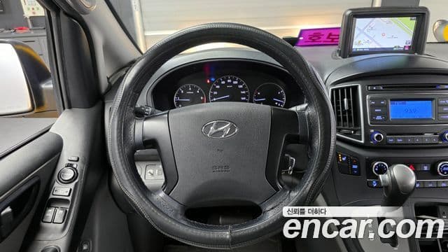 Hyundai Grand Starex детский перевозочный автомобиль, 2017 13