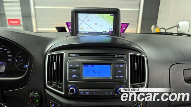 Hyundai Grand Starex детский перевозочный автомобиль, 2017 18