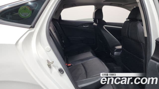 Honda Civic 10세대, 2017 12
