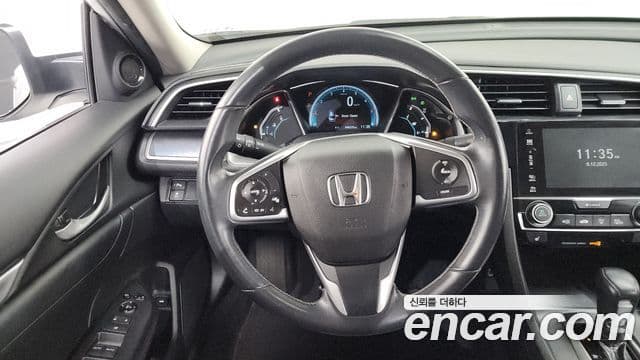 Honda Civic 10세대, 2017 13