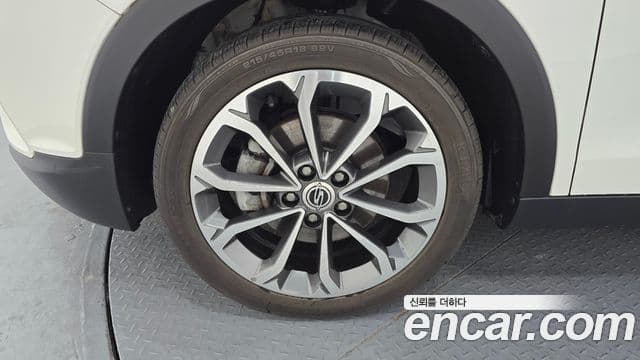 KG모빌리티(SsangYong) Tivoli дизель LX 2WD, 2017 все фото