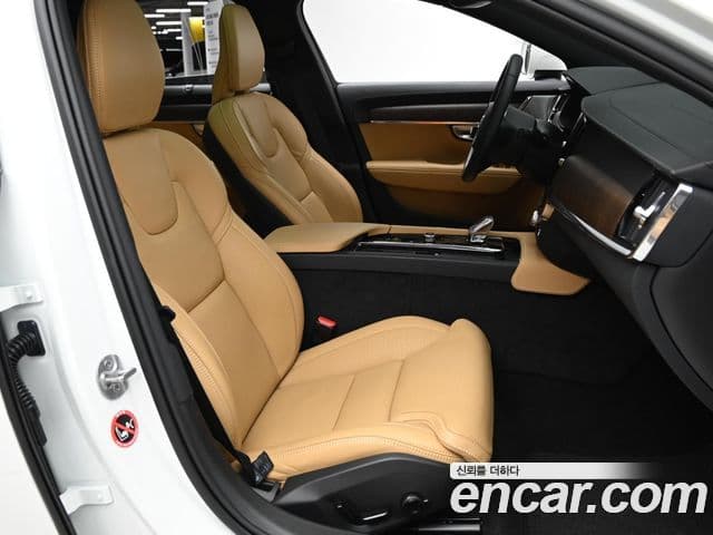 Volvo V90 Cross Country B5 Ultra AWD, 2024 10