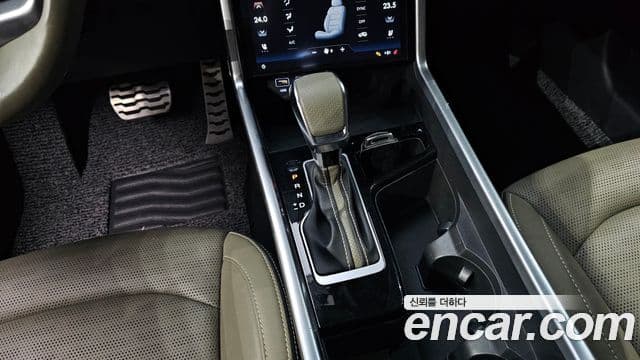 KG모빌리티(SsangYong) Torres T7, 2023 9