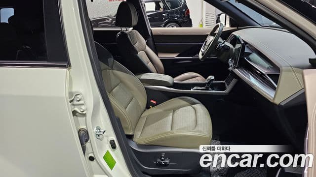 KG모빌리티(SsangYong) Torres T7, 2023 10