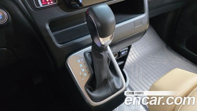 Hyundai Staria Modern, 2023 9