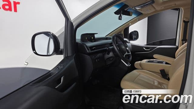 Hyundai Staria Modern, 2023 11