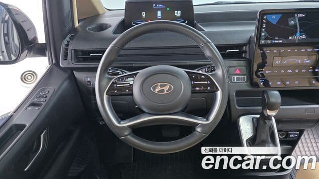 Hyundai Staria Modern, 2023 14