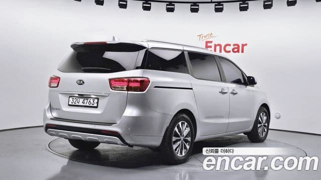 Kia All New Carnival Luxury, 2016 2