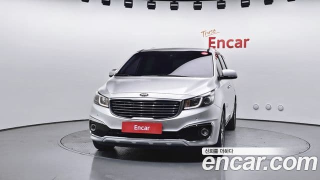 Kia All New Carnival Luxury, 2016 3