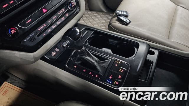 Kia All New Carnival Luxury, 2016 9