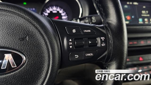 Kia All New Carnival Luxury, 2016 15