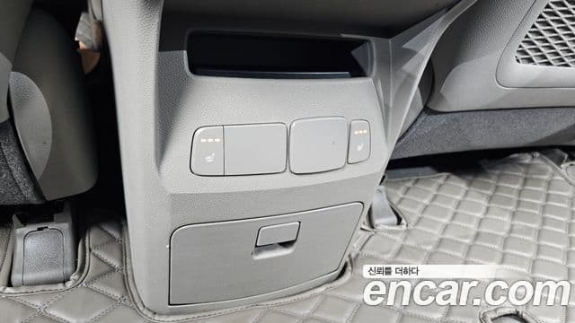 Kia All New Carnival Luxury, 2016 19