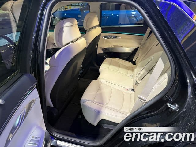 Genesis GV70, 2025 11