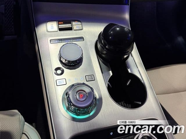 Genesis GV70, 2025 16