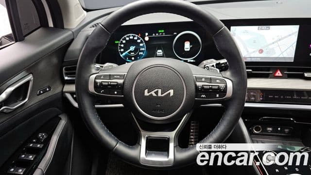 Kia Sportage 5세대 гибрид Signature 2WD, 2024 13