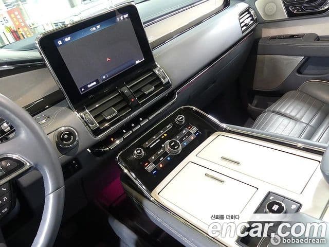 Lincoln Navigator 4세대 3.5L чёрный Label, 2021 8