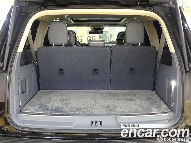 Lincoln Navigator 4세대 3.5L чёрный Label, 2021 10