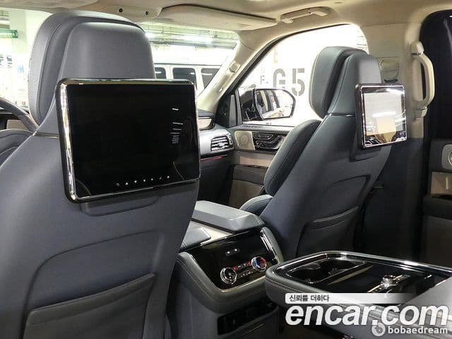 Lincoln Navigator 4세대 3.5L чёрный Label, 2021 16