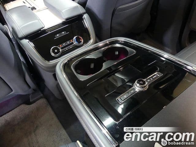 Lincoln Navigator 4세대 3.5L чёрный Label, 2021 17