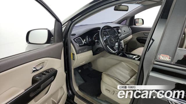 Kia All New Carnival Prestige, 2016 10