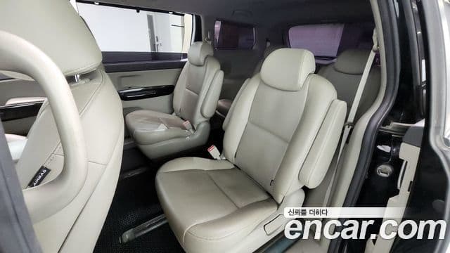 Kia All New Carnival Prestige, 2016 12