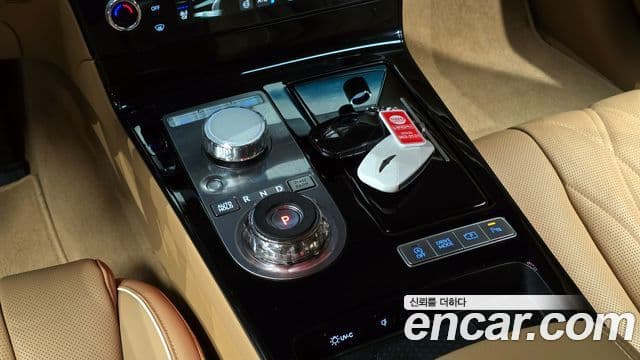 Genesis G80 (RG3) бензин 2.5 турбо 2WD, 2025 9