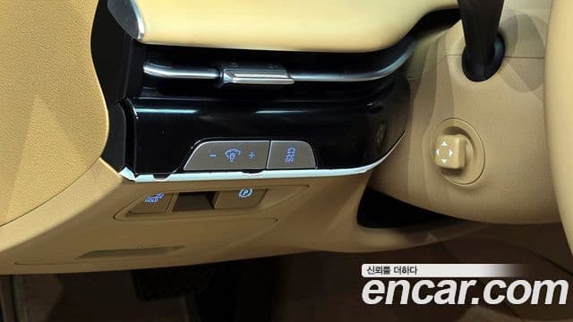 Genesis G80 (RG3) бензин 2.5 турбо 2WD, 2025 14